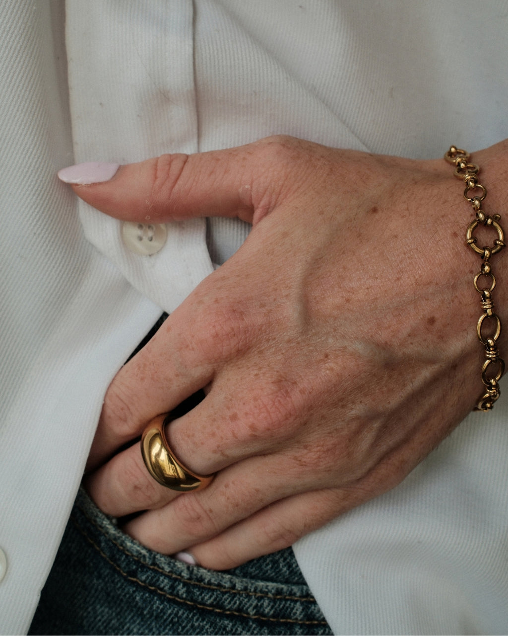 Basic ring met brede bolling