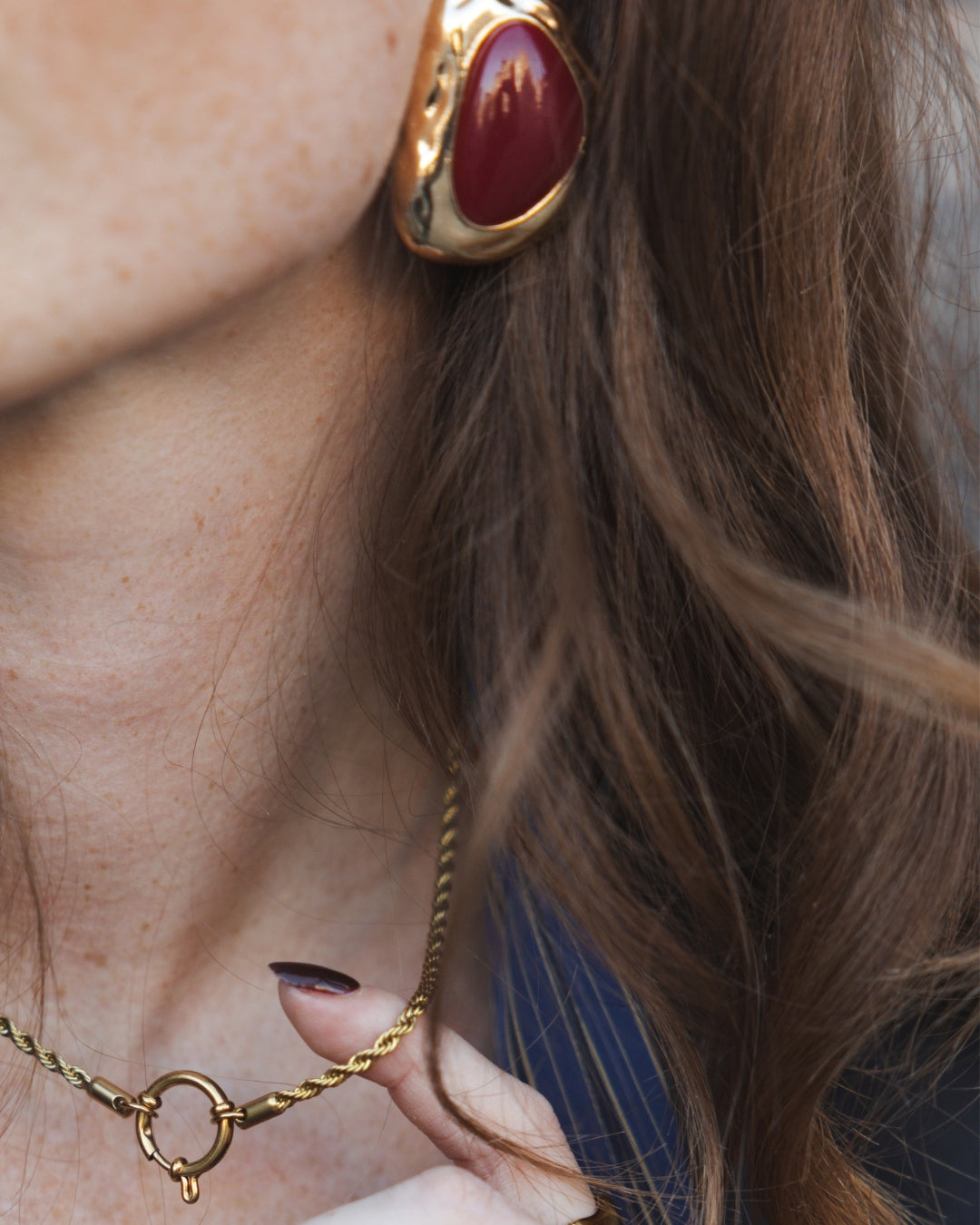 Oorbel in ovale vorm burgundy